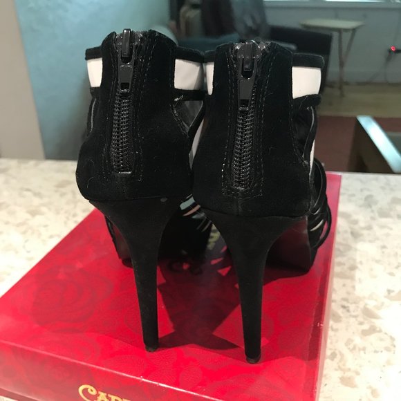 Black & White Carlos Heels - Picture 5 of 5